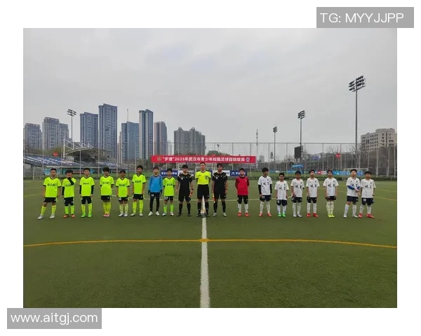 武汉足球队灵活性排名第三引发热议展现球队实力与潜力